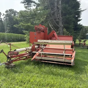 Allis Chalmers Model 72 All-Crop Harvestor