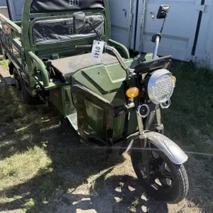 Hunter Green Model ET13 Electric Tricycle with