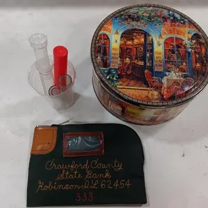 Vintage locking money bag (no key)  coin rolling