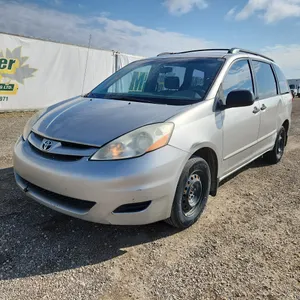 2006  Toyota  Sienna  CE 7-Passenger 4dr Mini-Van