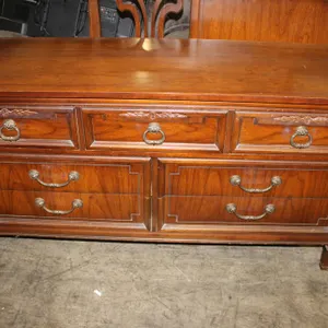 Dixie Dresser