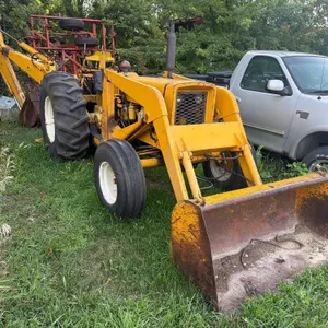 John Deere 440 Backhoe