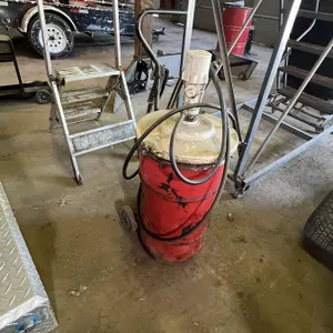 Portable Grease Pump with Drum