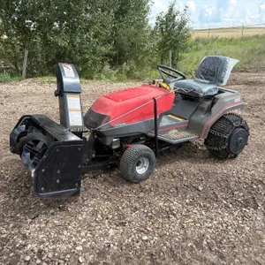 NOMA LXI-1540 Lawn Tractor