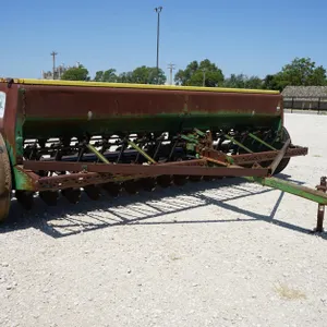 John Deere 8300 16-10 Grain Drill