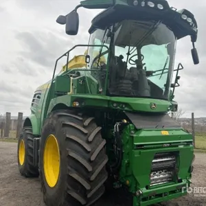 2021 John Deere 8300 4WD Ensileuse Forage Harvester