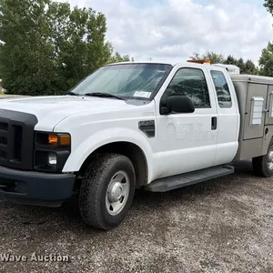 2009 Ford F250 Super Duty XL Ext. Cab animal control pickup truck