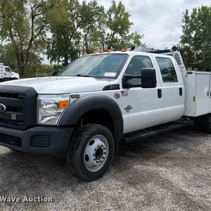 2012 Ford F550 Super Duty XL Crew Cab service truck