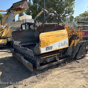 2005 Leeboy 8500 paver