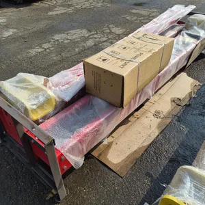 2026 AGT 2-Post Base Plate Auto Lift 10,000 LB
 UNRESERVED