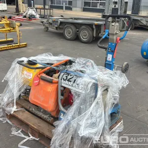 Petrol Compaction Plate (3 of) 