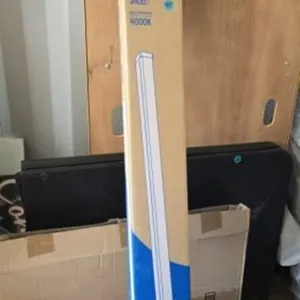 4' Led Narrow Wraparound Frosted Lens Light NIB