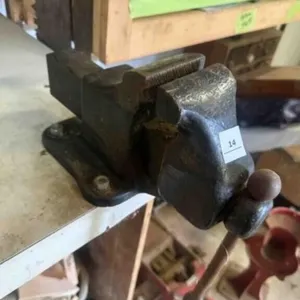 Work Bench Vise
