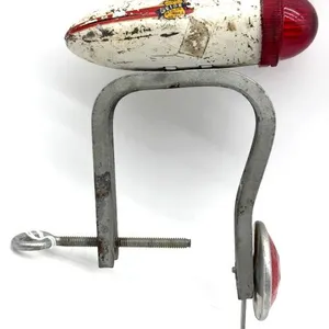 Vintage Seiss Bicycle Light 
- light is 5.5”
