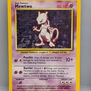 Pok�mon 1999 Mewtwo Holo 10 Surface/Crease