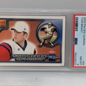 2000 Tom Brady Pacific Aurora RC Rookie #84 PSA 8