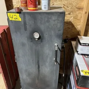 SMOKER