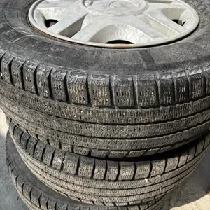 On rim set of 3 winter tires P205/70R15