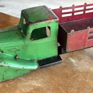 Antique Wyandotte Pressed Steel Toy truck