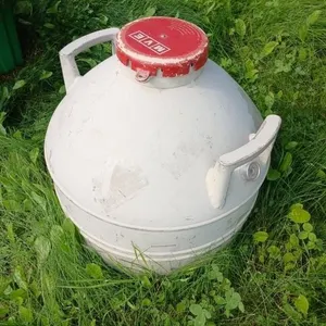 Vintage MVE Liquid Nitrogen Dewar/ Cryogenic tank
