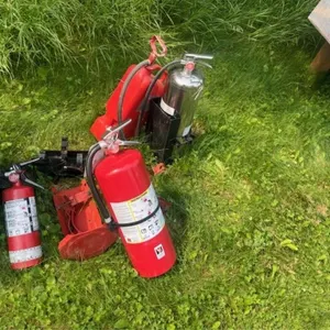 4 Fire Extinguishers & mounting brackets
