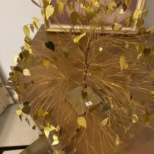 Medal plant tree