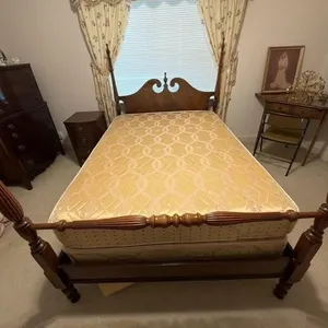 Full size 4 poster bed with 1 side table and 2