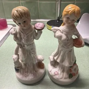 Pair of Vintage porcelain figurines