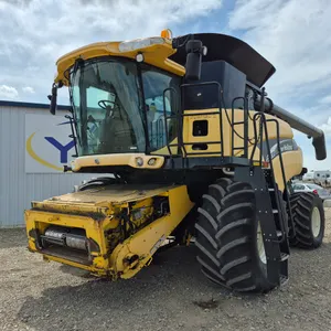 NEW HOLLAND CR970 SELF PROPELLED COMBINE