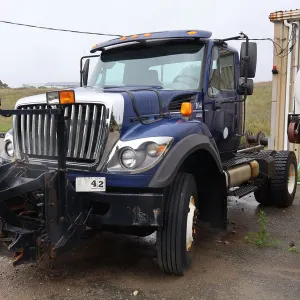 2011 International WorkStar 7400 Cab and Chassis