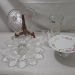 Cake Stand Roses and Vase