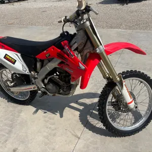 Honda CRF250R Motocross Dirt Bike