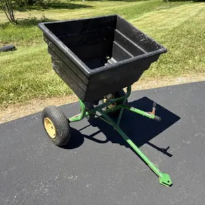 John Deere Fertilizer Spreader