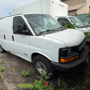 2006 Chevrolet Express - White