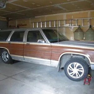 1980 FORD LTD COUNTRY SQUIRE STATION WAGON