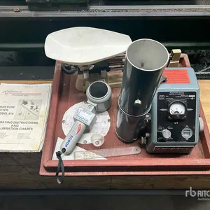 Labrotonics 919 Moisture Tester