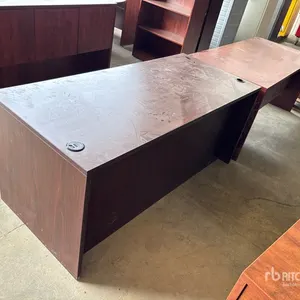 Quantity of (2) 5 ft 6 in x 2 ft 6 in Desk