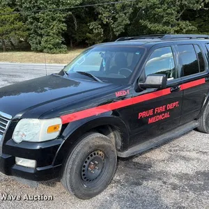 2010 Ford Explorer XLT SUV