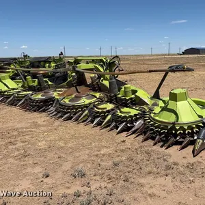 Claas Orbis 900 rotary forage head