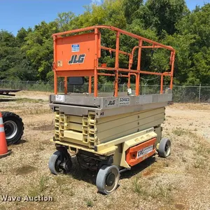 2014 JLG 3246ES scissor lift