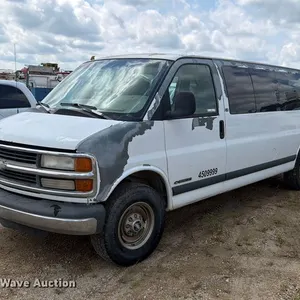 1999 Chevrolet Express 3500 van