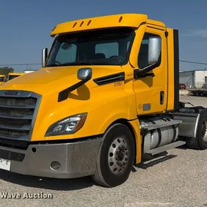 2021 Freightliner Cascadia 126 semi truck