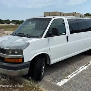 2012 Chevrolet Express 3500 van