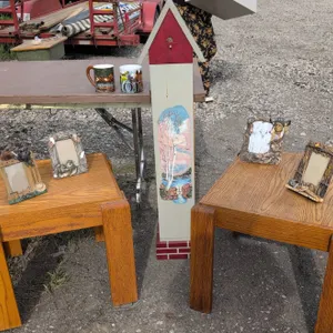 2 Oak End Tables, 4 Western Themed Frames, 2 Horse Mugs, CD Tower