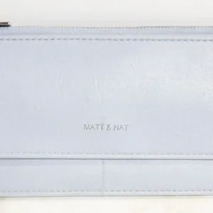 MATT & NAT FLAT VEGAN LEATHER ZIPPER