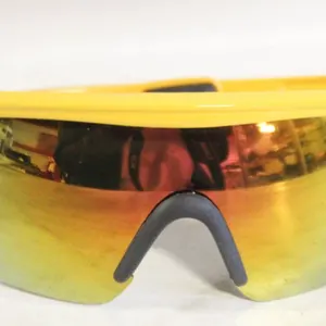 SUNGLASSES VINTAGE YELLOW TINTED