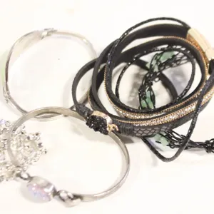 5 LADIES BRACELETS; 2 SILVER, WIRE, WRAP, HEART