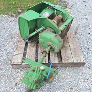Wisconsin heavy duty engine with transmission