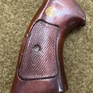 Smith And Wesson Hand Gun Grips