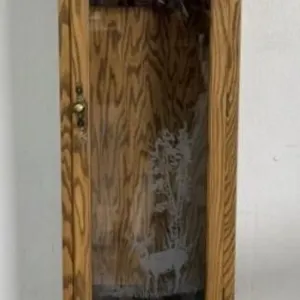 Lighted Key Lock Oak 6' gun Cabinet